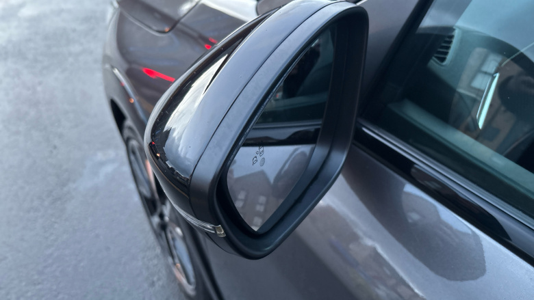 Peugeot 208 1.2 PureTech 100 GT 5dr EAT8 Petrol Hatchback